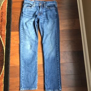 Like new Hollister Slim Straight jeans